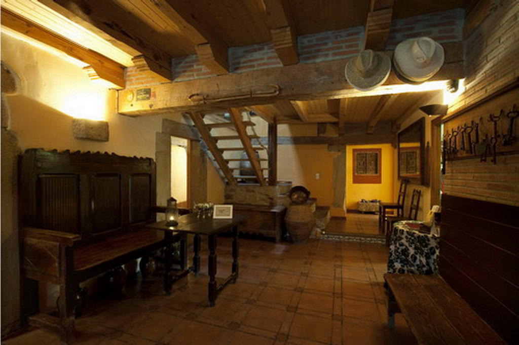 Posada Real La Vieja Chimenea-Spa Эррерос Экстерьер фото